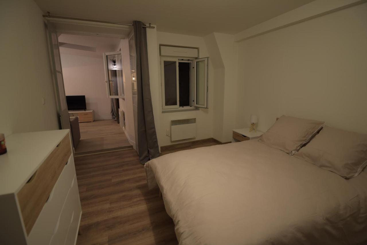 Cosy Appartement Hyper Centre Ville Avec Cour + Patio Auxerre Exterior foto