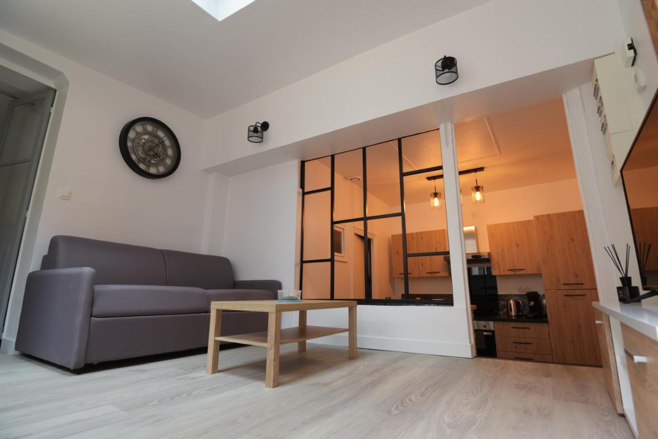 Cosy Appartement Hyper Centre Ville Avec Cour + Patio Auxerre Exterior foto